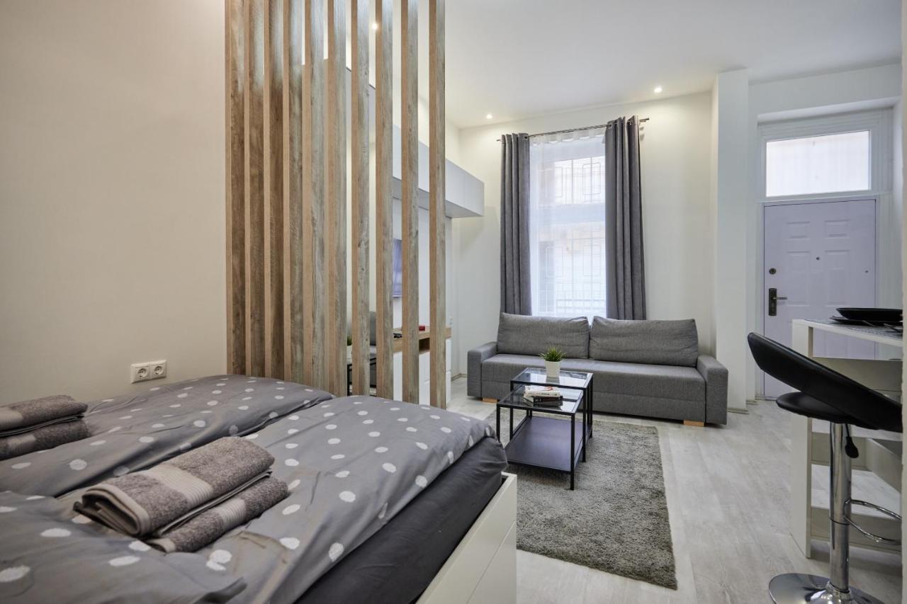 Cozy Little Apartment In Downtown Budapest Exterior photo