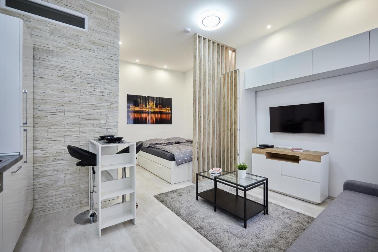 Cozy Little Apartment In Downtown Budapest Exterior photo